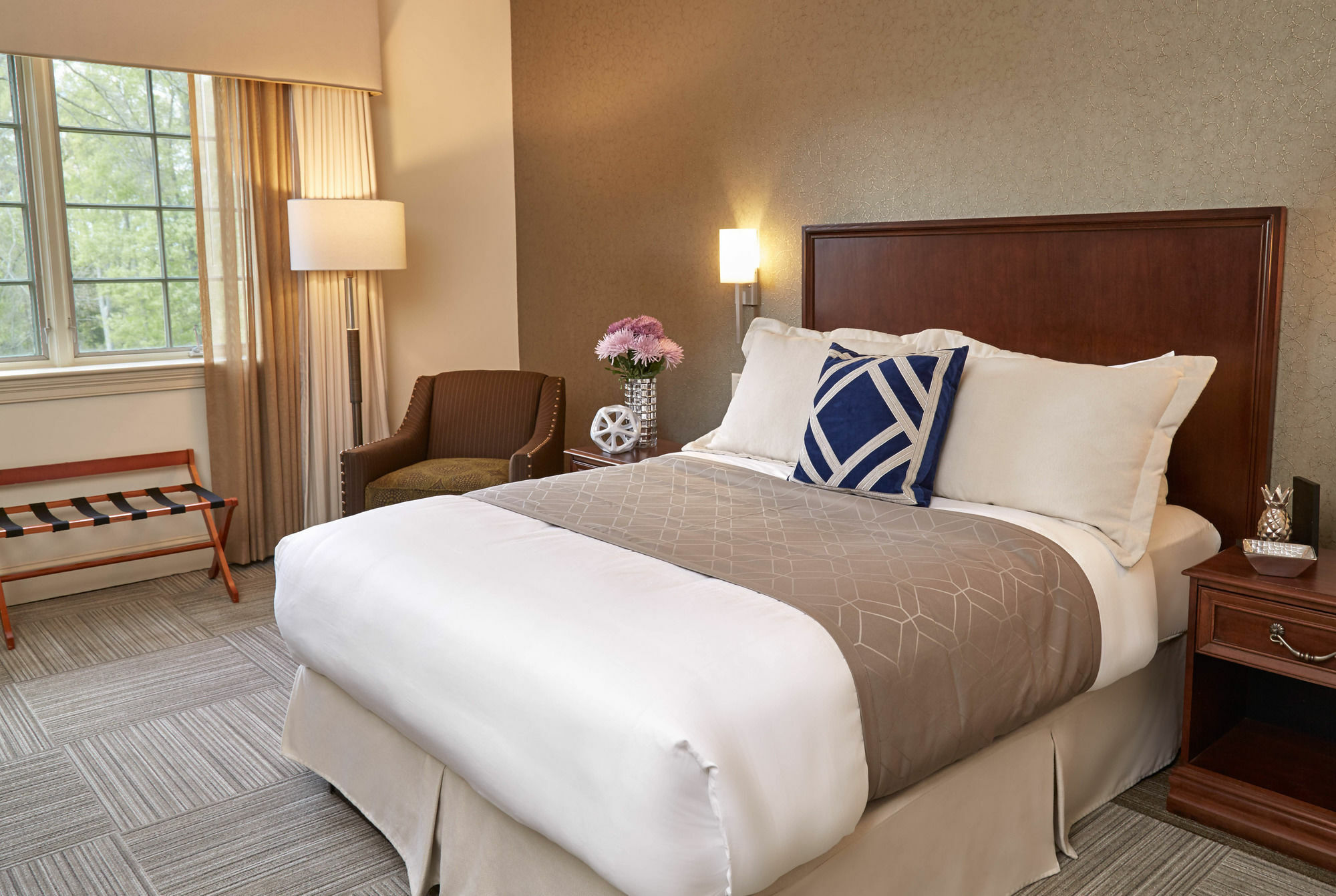 Rizzo Center, A Destination By Hyatt Hotel Чейпъл Хил Екстериор снимка